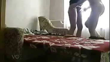 Bossman צריך שחרור ממלצריות! עם לייסי לנון