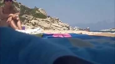 לסביות מלוכלכות מפתות את הזוג השכן