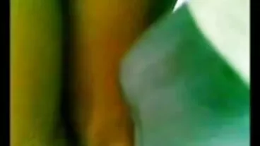 שתי נשות יורו חמודות בבקשה תזכו ותזגוג